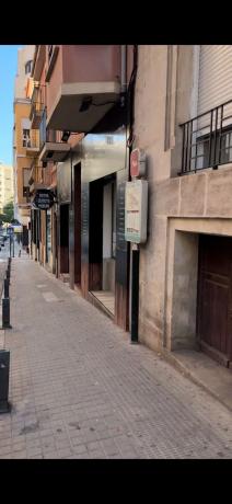 Local en calle Góngora, 11