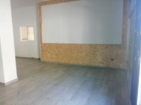 Local en avenida de Juan Carlos I, 27