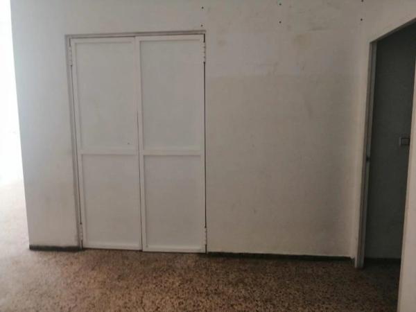 Local en avenida de Juan Carlos I, 27