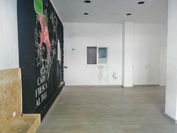Local en avenida de Juan Carlos I, 27