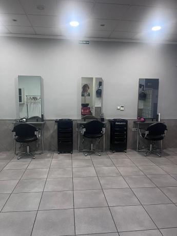 Local en calle Ibi, 43