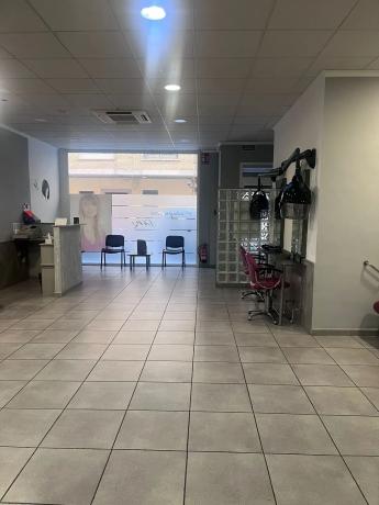 Local en calle Ibi, 43