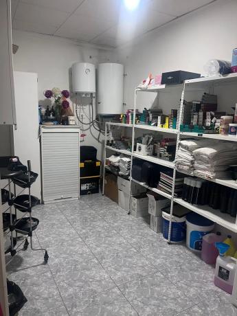 Local en calle Ibi, 43