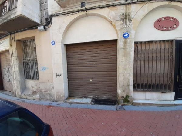 Local o nave en calle el Camí