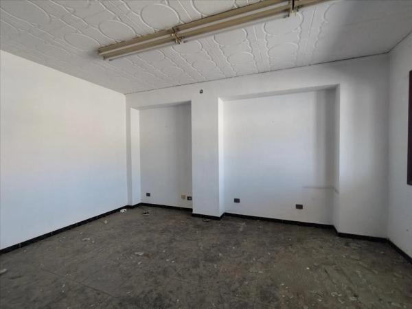 Nave en calle Gabriel Miró