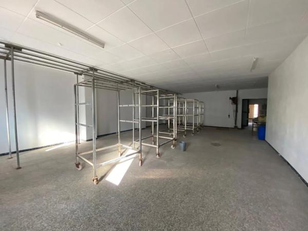 Local en carretera la Riba, 26