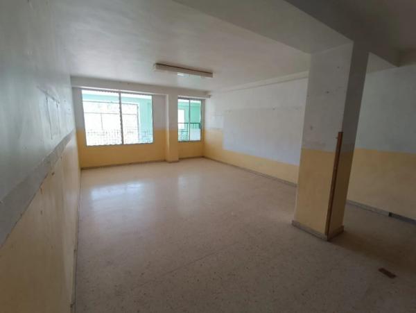 Local en calle Oliver