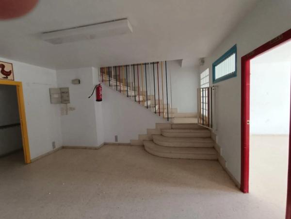 Local en calle Oliver