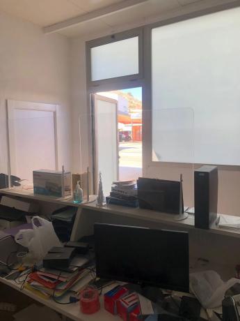 Nave en avenida Ibi, 52