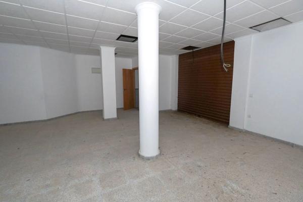 Local en plaza Sant Vicent