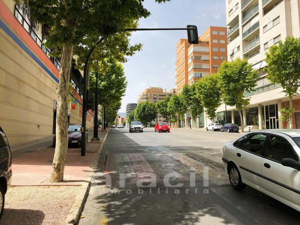Local en calle València
