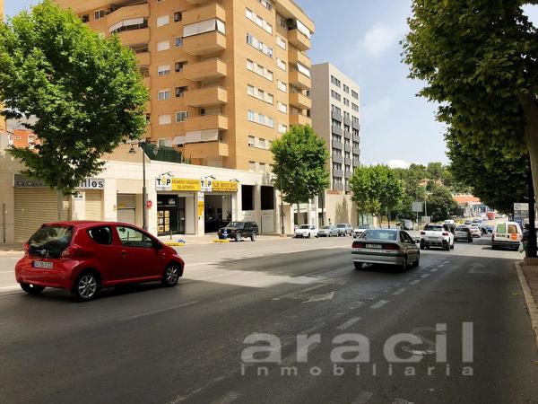 Local en calle València