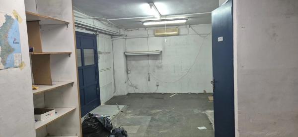 Local en calle Na Saurina d'Entença, 68