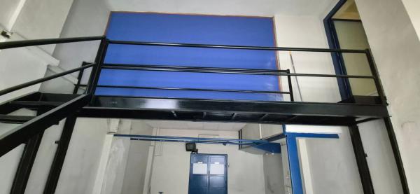 Local en calle Na Saurina d'Entença, 68