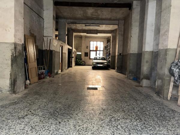 Local en calle Cronista Vicent Carbonell