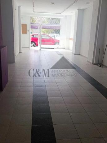 Local en calle Pintor Cabrera, 23