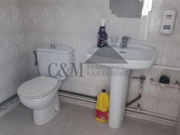 Local en calle Pintor Cabrera, 23