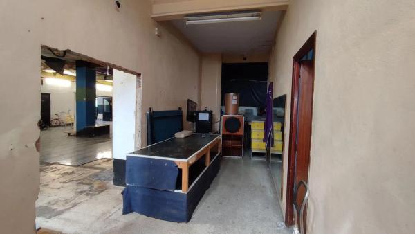 Nave en Barri Zona Nord