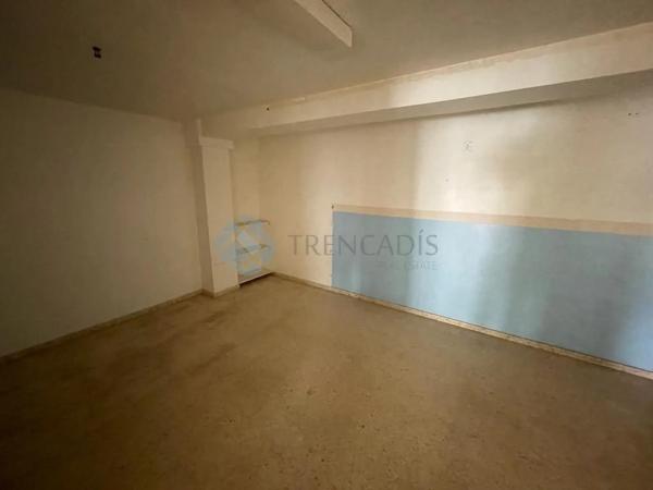 Local en Barri Santa Rosa