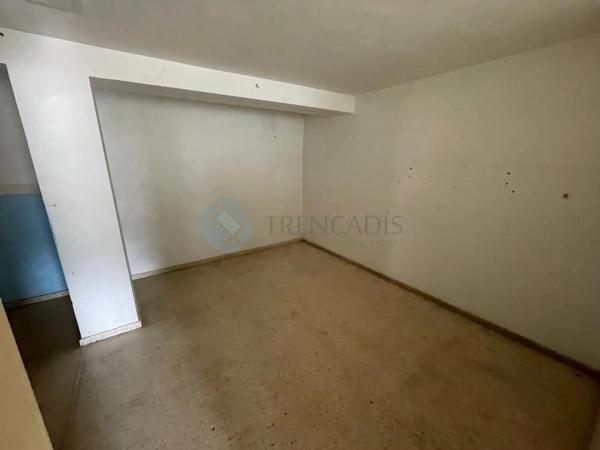 Local en Barri Santa Rosa