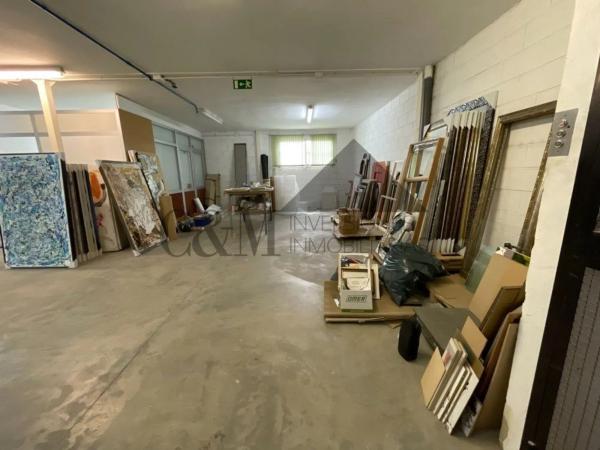 Local en camino de Serelles