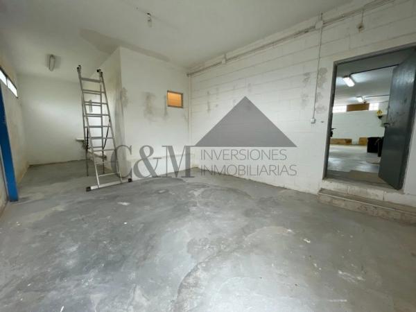 Local en camino de Serelles