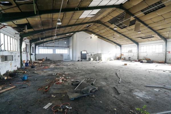 Nave en avenida de Juan Carlos i