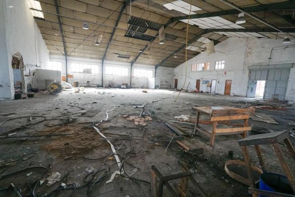 Nave en avenida de Juan Carlos i