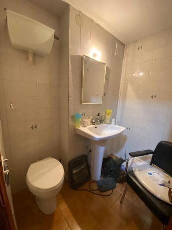 Local en calle Xixona, 28