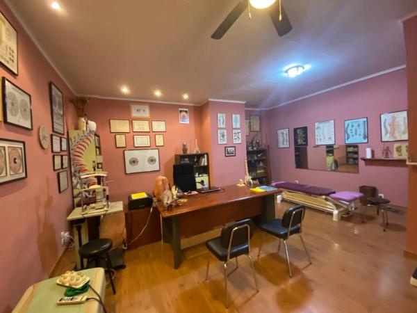 Local en calle Xixona, 28