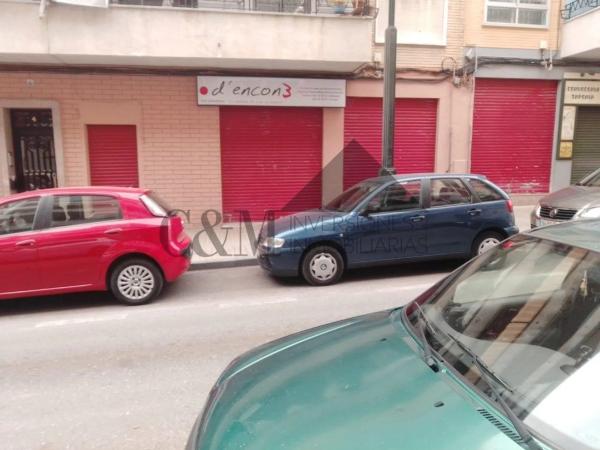 Local en calle Terrassa, 2