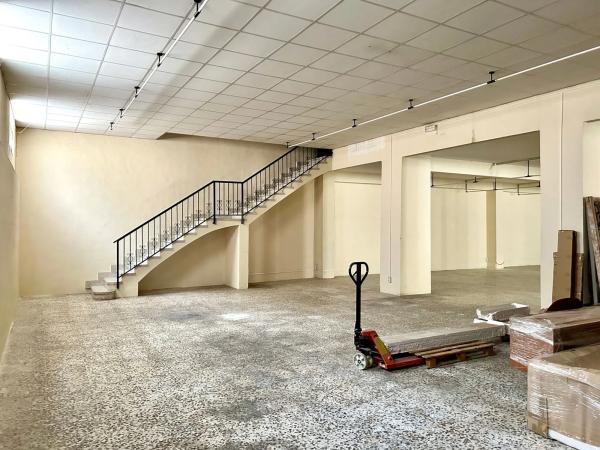 Local en calle Mossèn Vicent Albors, 6