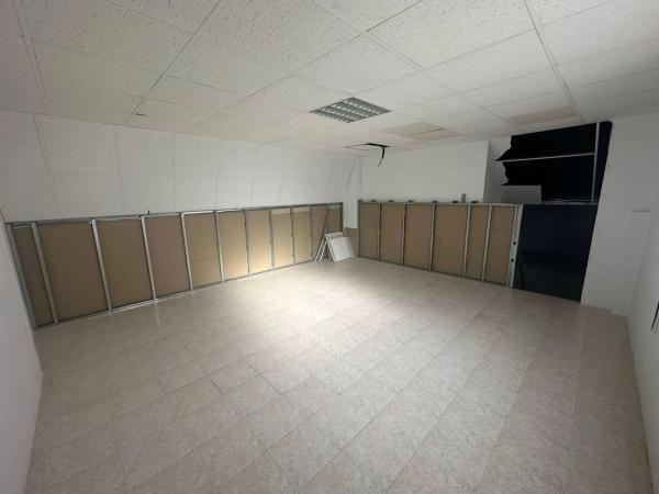 Local o nave en avenida de Juan Carlos i