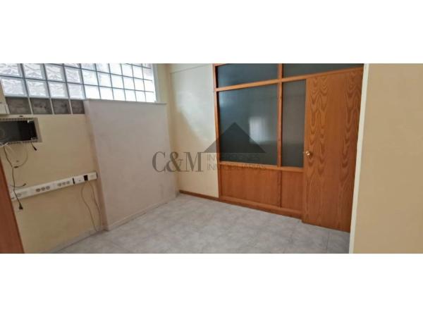 Local en calle Músic Serrano, 4