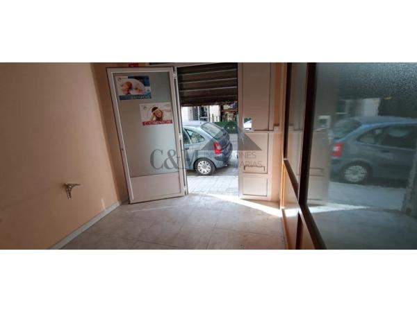 Local en calle Músic Serrano, 4