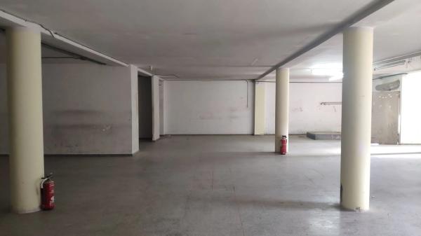 Local en calle Rafael Laliga Pérez, 3