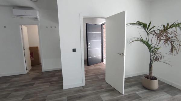 Local en calle de Laporta, 32