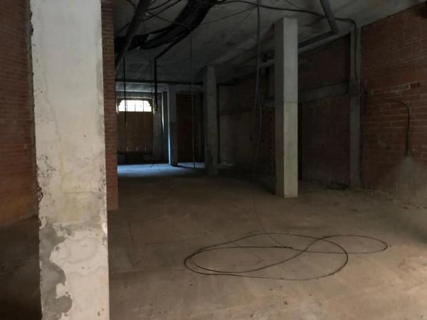 Local o nave en calle Casimiro Barello Morello