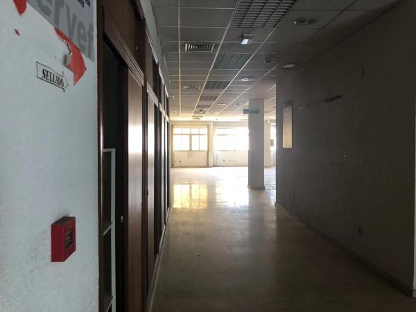 Local en plaza Emili Sala, 3