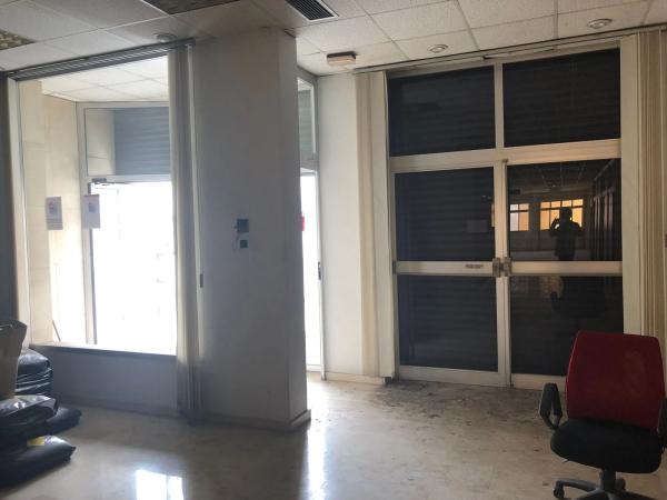 Local en plaza Emili Sala, 3