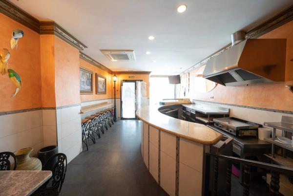 Nave en avenida d'Elx, 27 a