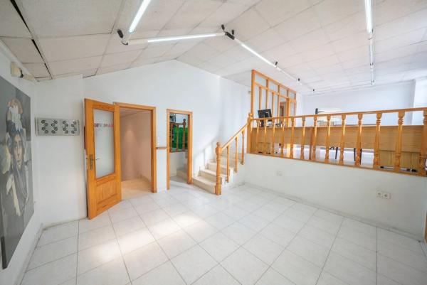 Nave en avenida d'Elx, 27 a