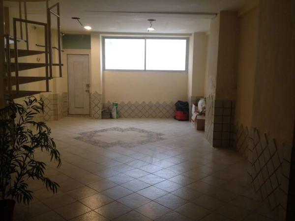 Local en calle Na Saurina d'Entença, 26