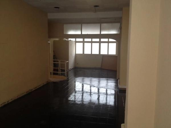 Local en calle Na Saurina d'Entença, 26