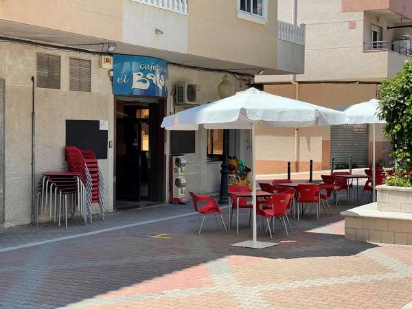 Local en calle Francisco Balaguer, 1