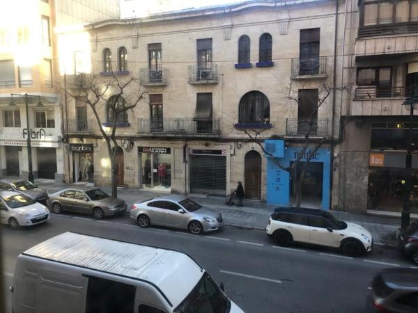 Local en alameda Camilo Sesto, 74