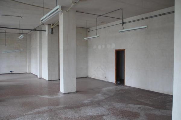 Local en calle Calderón, 4