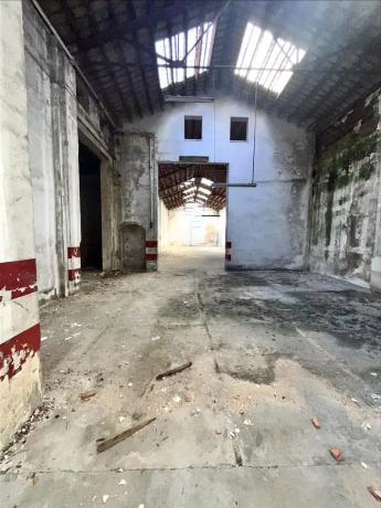 Local en calle Planes de la Baronia