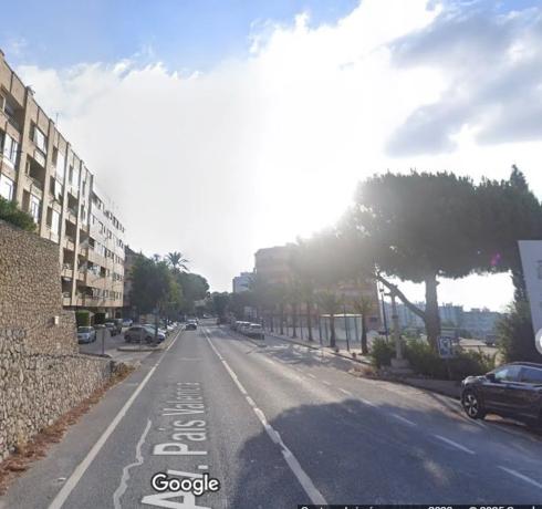 Local en avenida del País Valencià