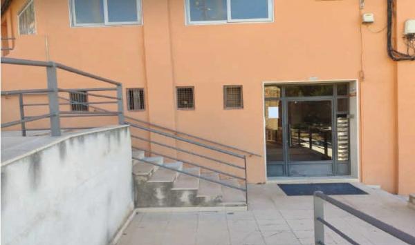 Local en avenida del País Valencià